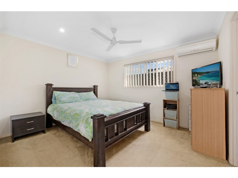 8 Jemma Street, Rothwell QLD 4022