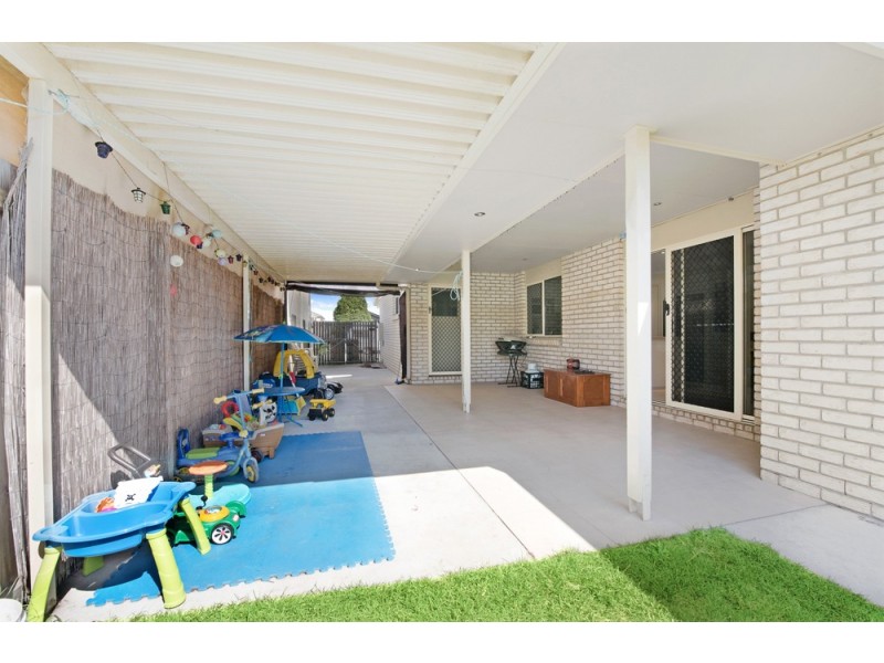 8 Jemma Street, Rothwell QLD 4022