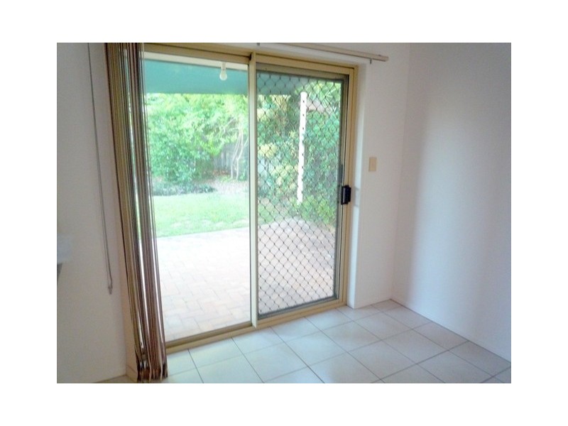 2/94 Morris Road, Rothwell QLD 4022