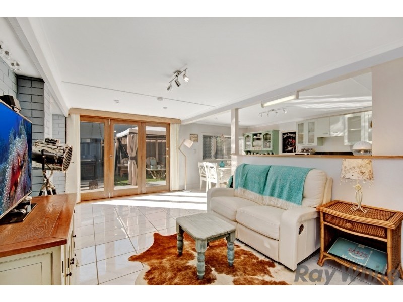 8 Elna Court, Deception Bay QLD 4508