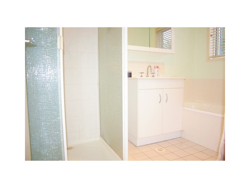 19 Linthaven Drive, Rothwell QLD 4022