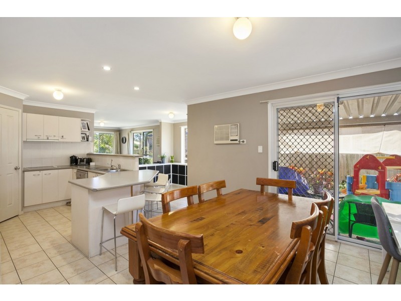 18 Woodland Street, Rothwell QLD 4022