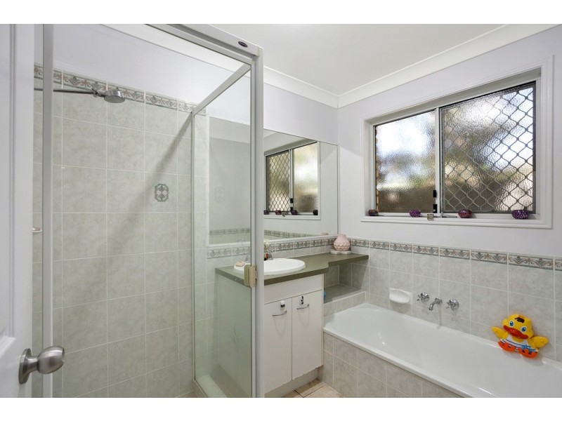 18 Woodland Street, Rothwell QLD 4022