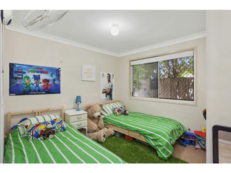 18 Woodland Street, Rothwell QLD 4022