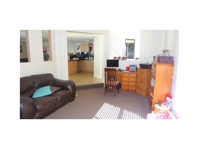 5 Coventry Court, Kippa-ring QLD 4021