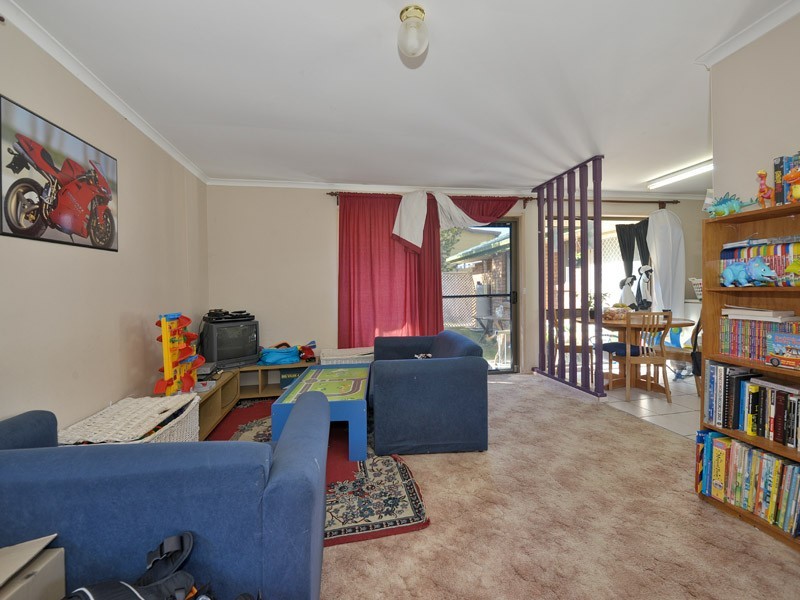 9 Leigh Street, Deception Bay QLD 4508