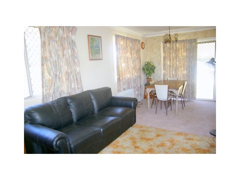273 Victoria Avenue, Redcliffe QLD 4020