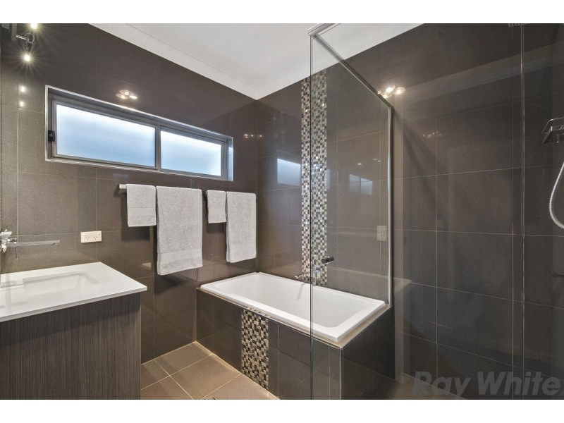 156 Elizabeth Avenue, Clontarf QLD 4019