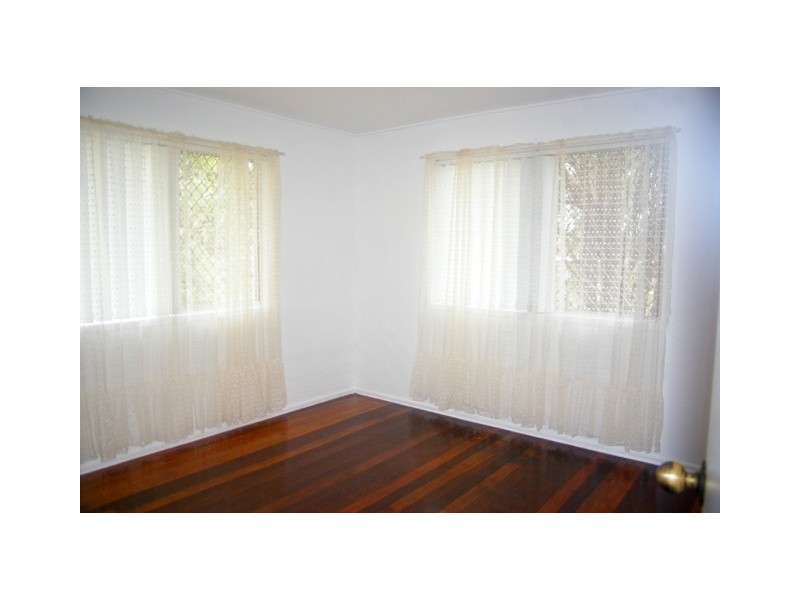 10 Kurrajong Street, Woodridge QLD 4114