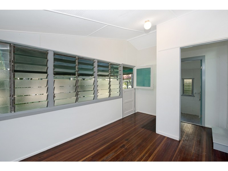 38 Gerald Avenue, Clontarf QLD 4019