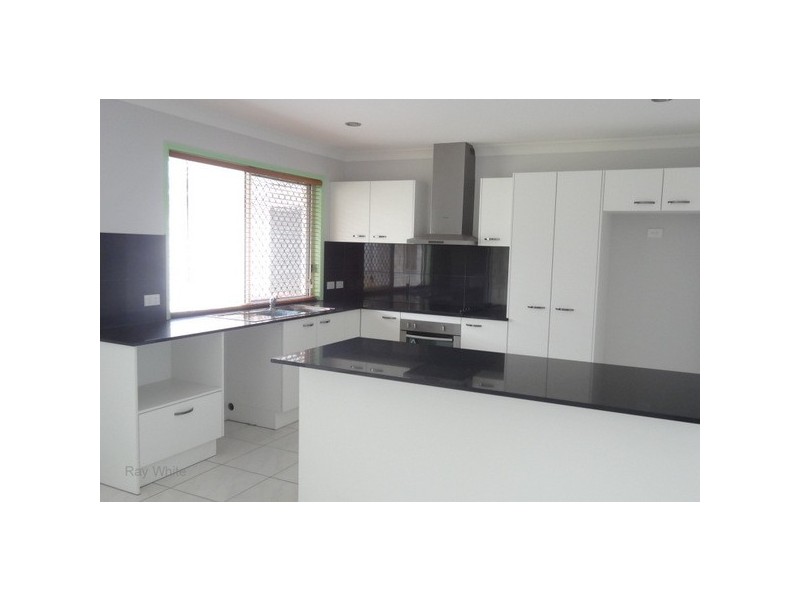 11 Otter Court, Rothwell QLD 4022