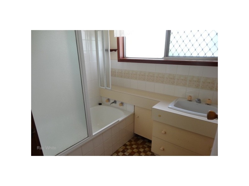 17 Emerald Avenue, Deception Bay QLD 4508