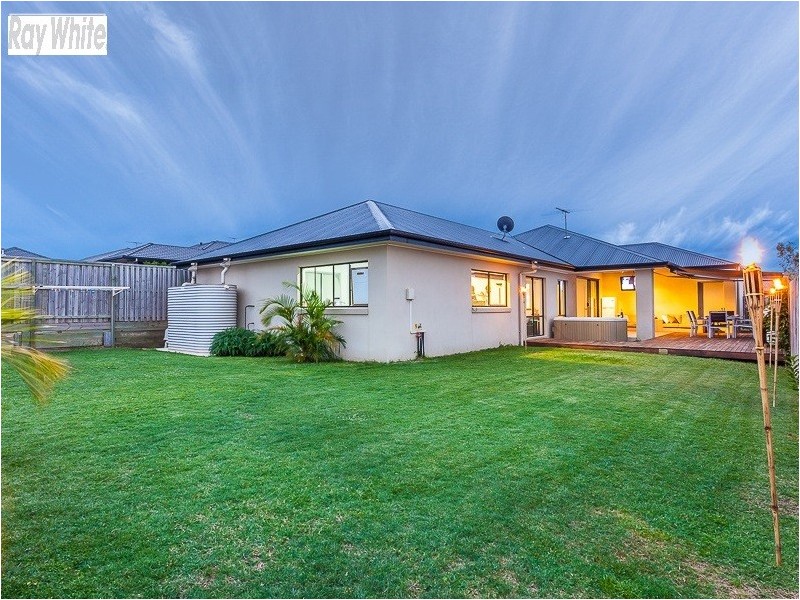 12 Eaton Close, North Lakes QLD 4509