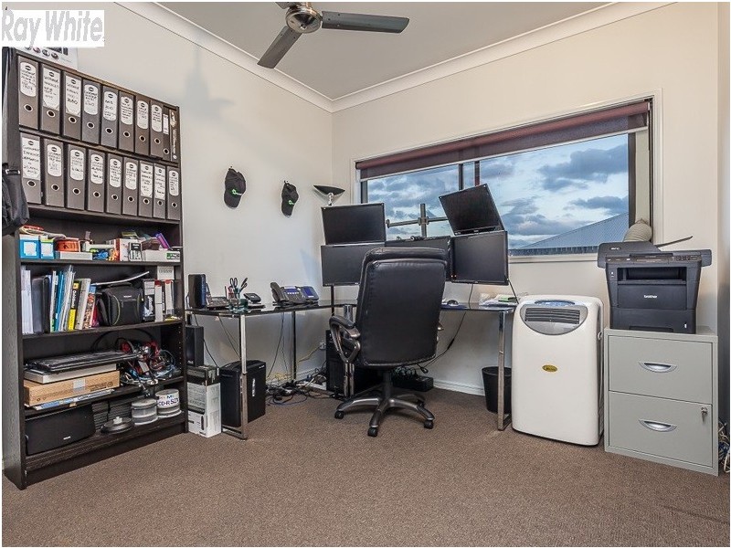 12 Eaton Close, North Lakes QLD 4509