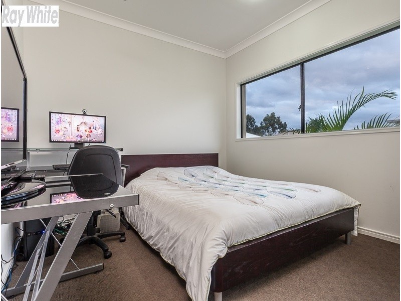 12 Eaton Close, North Lakes QLD 4509