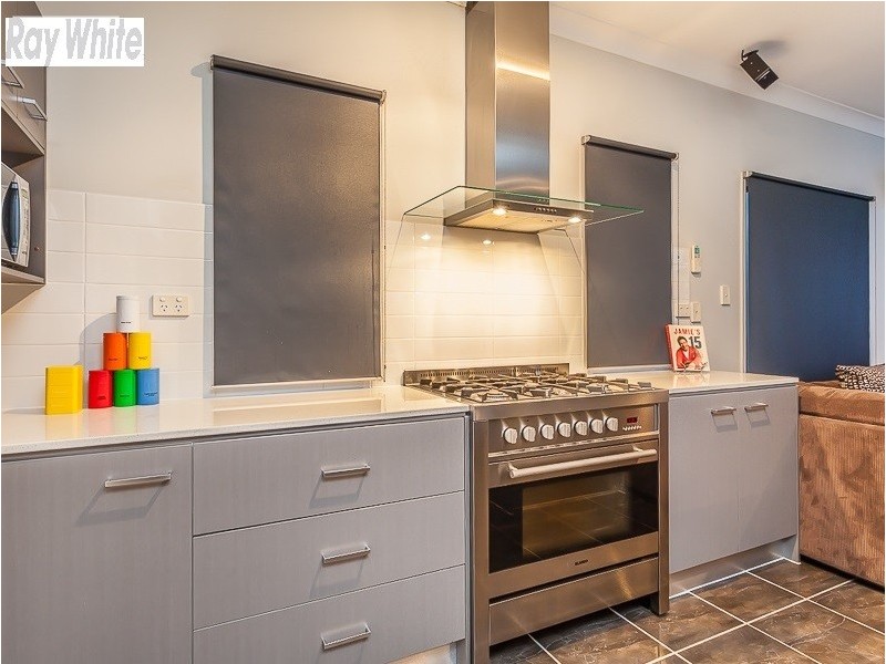 12 Eaton Close, North Lakes QLD 4509
