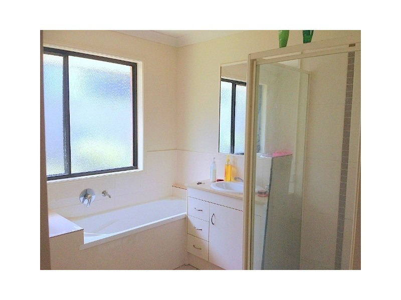 5 Canaipa Court, Rothwell QLD 4022