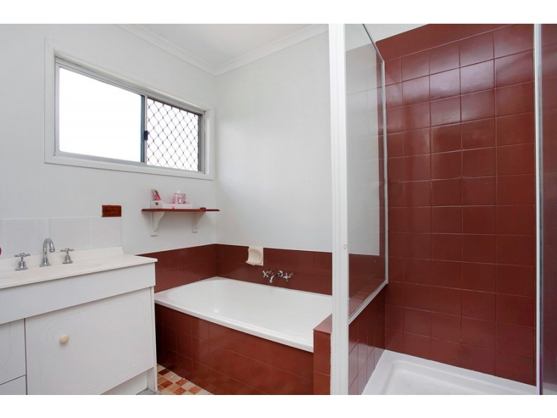 36 Dolphin Street, Deception Bay QLD 4508