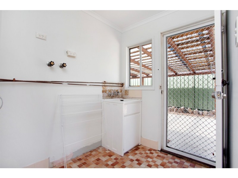 36 Dolphin Street, Deception Bay QLD 4508