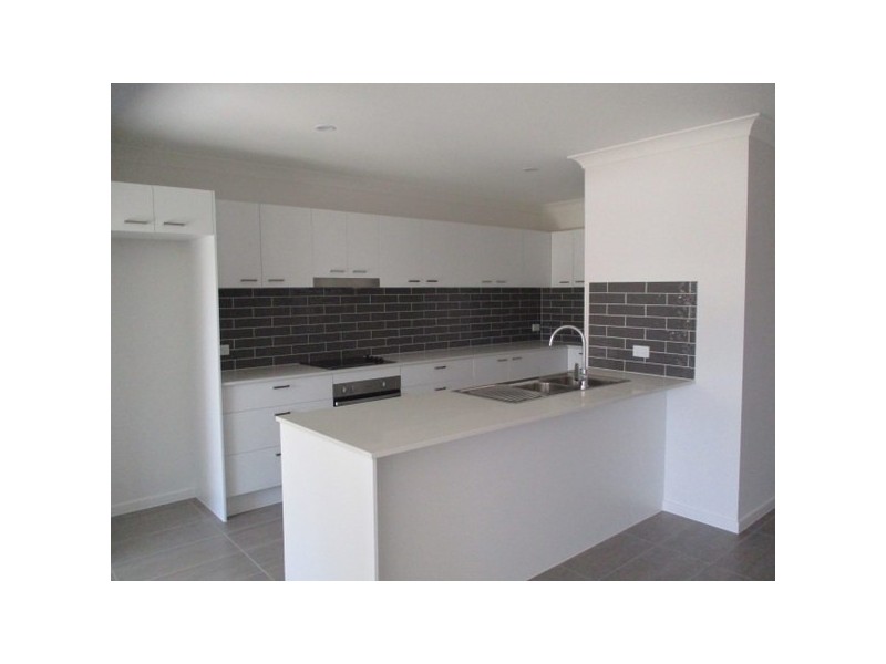 19 Bateman Street, Deception Bay QLD 4508