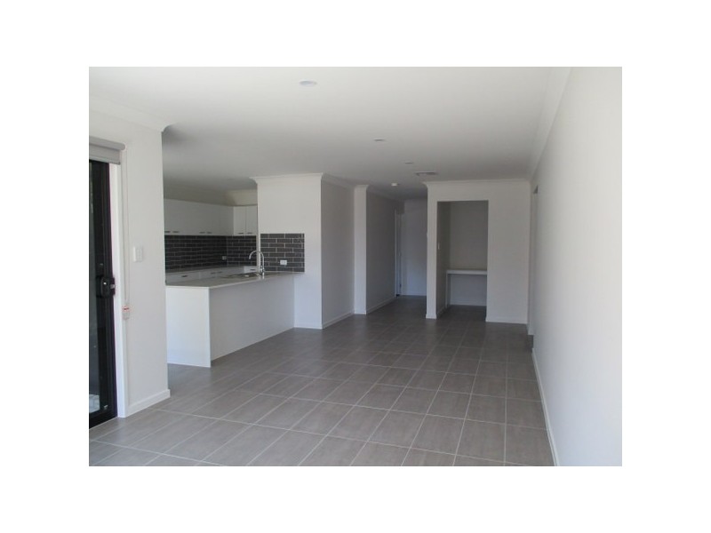 19 Bateman Street, Deception Bay QLD 4508