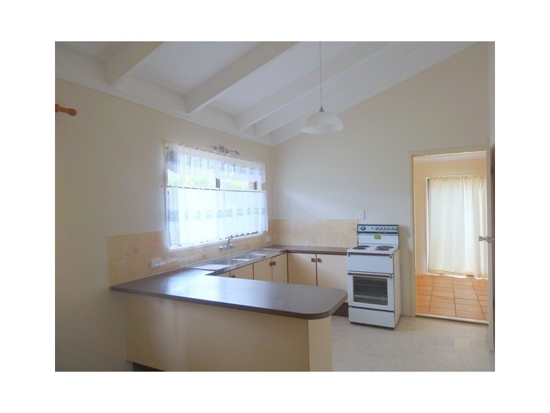 2 Leigh Street, Deception Bay QLD 4508