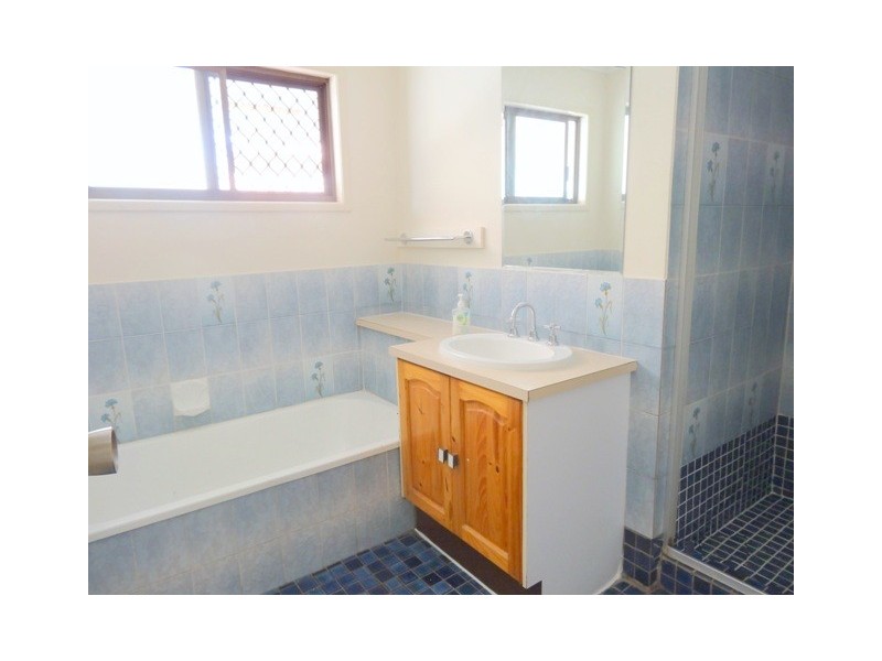 2 Leigh Street, Deception Bay QLD 4508