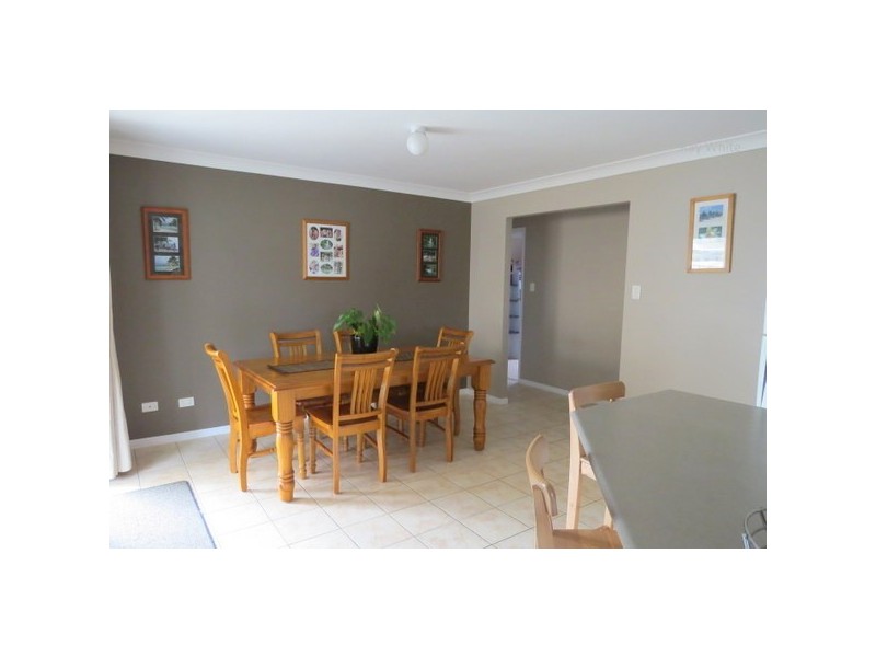 18 Woodland Street, Rothwell QLD 4022