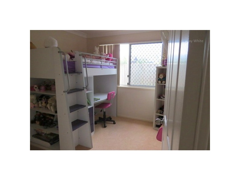 18 Woodland Street, Rothwell QLD 4022