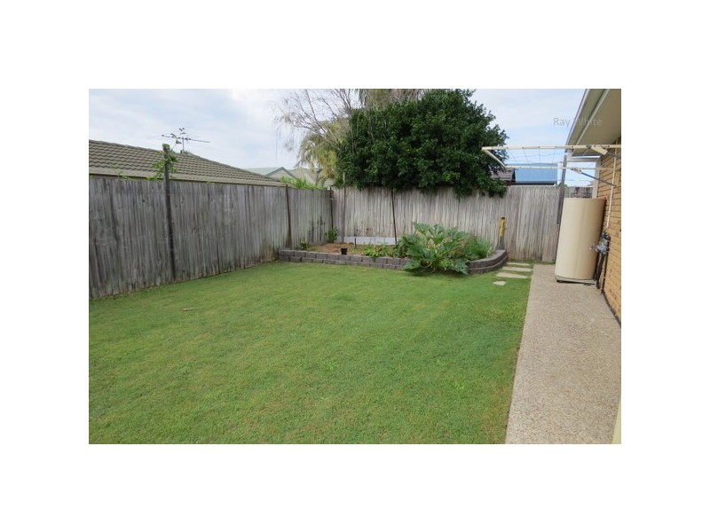 18 Woodland Street, Rothwell QLD 4022
