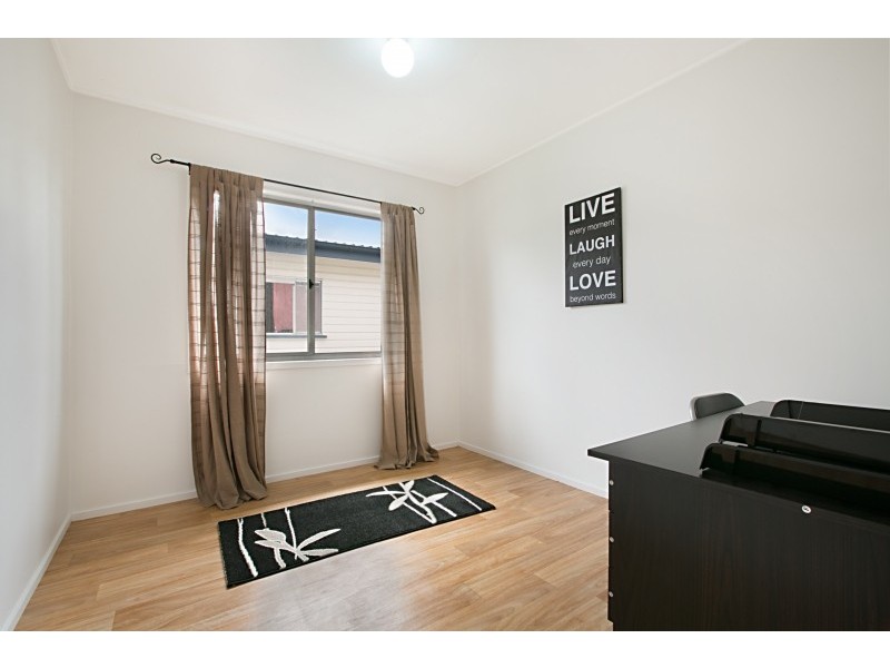 42 Windsor Place, Deception Bay QLD 4508