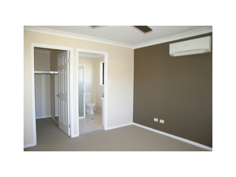 15 Greenshank Court, Deception Bay QLD 4508