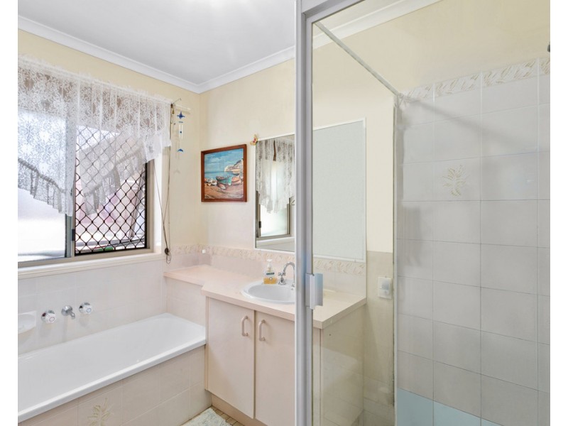 5 Bronwyn Court, Deception Bay QLD 4508