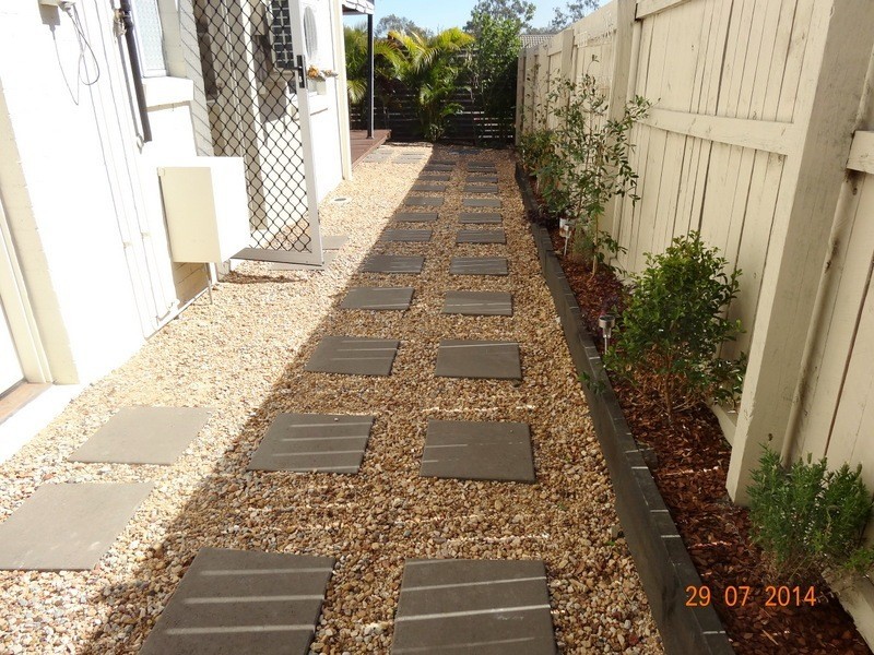 1/17 Lady Bowen Parade, Rothwell QLD 4022