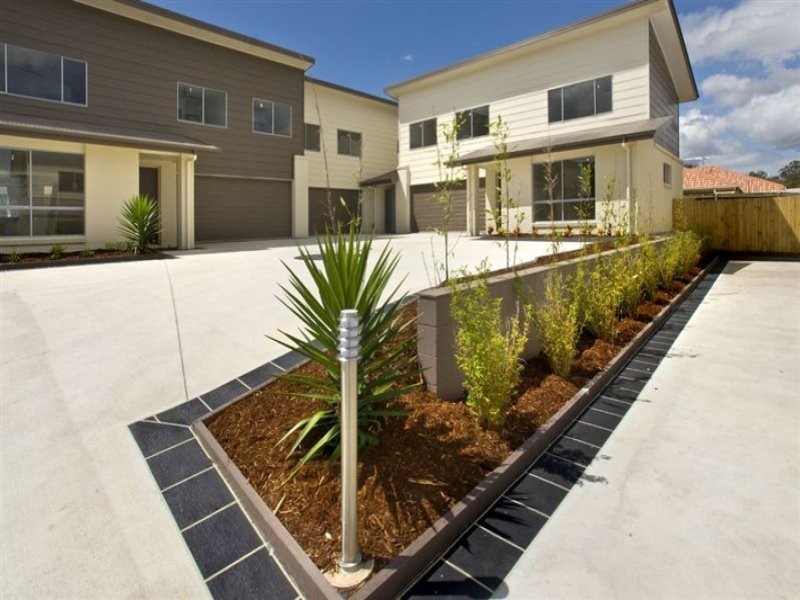 1/17 Lady Bowen Parade, Rothwell QLD 4022