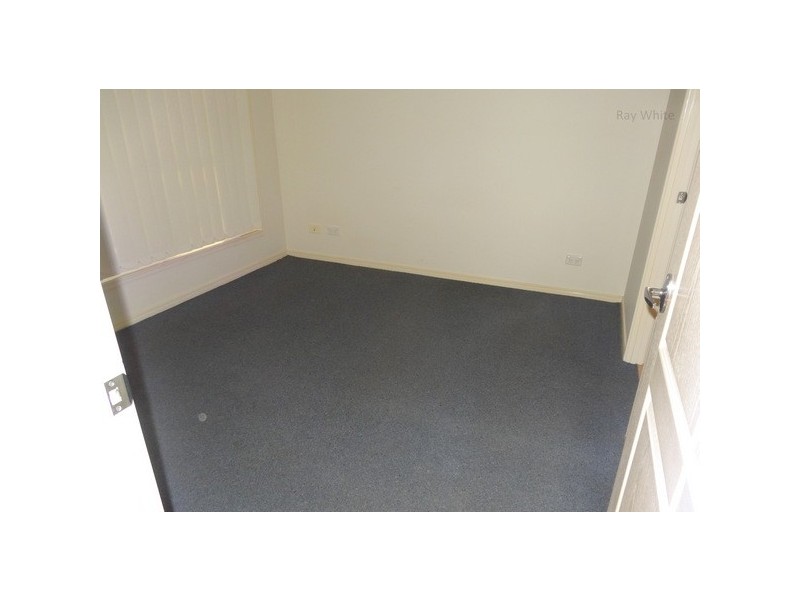 2/11 Lady Bowen Parade, Rothwell QLD 4022