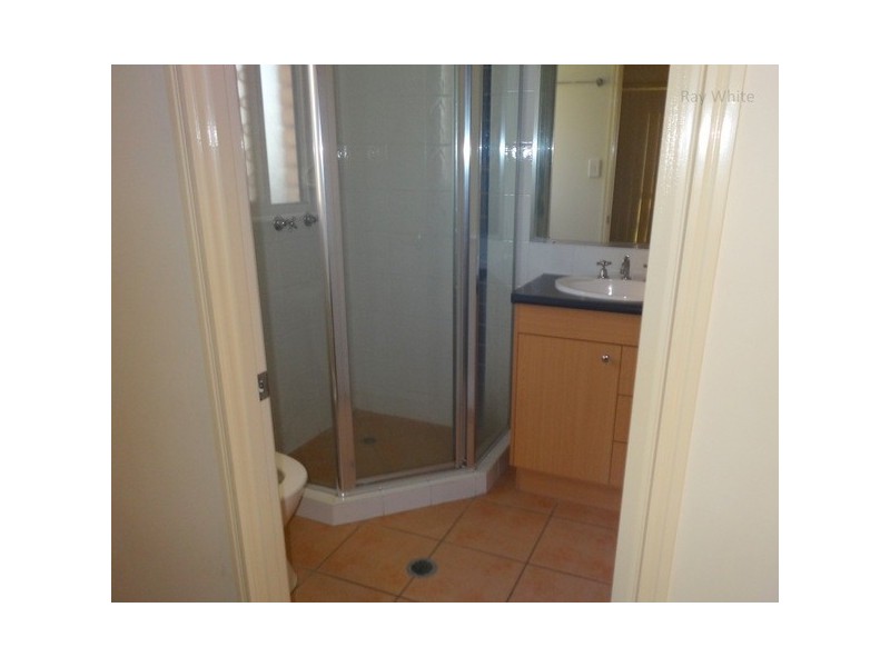 2/11 Lady Bowen Parade, Rothwell QLD 4022