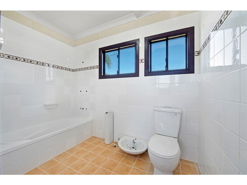 35 Robertson Avenue, Margate QLD 4019