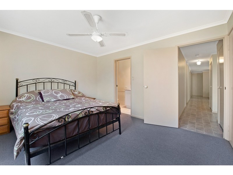 11 Nancy Court, Deception Bay QLD 4508