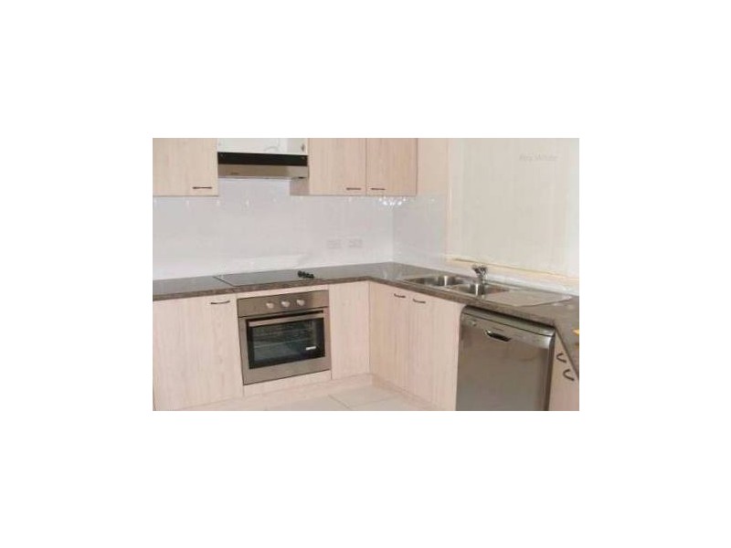 8 Varuna Court, Rothwell QLD 4022