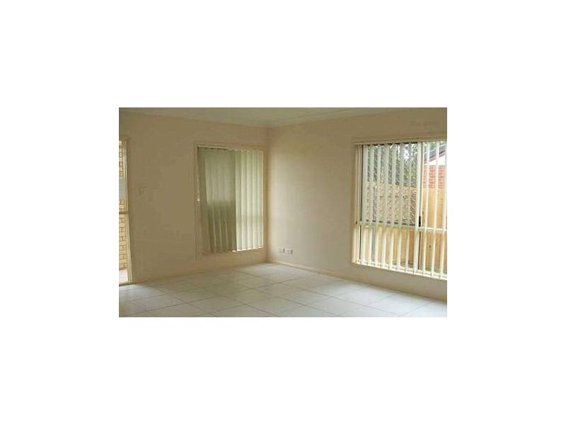 8 Varuna Court, Rothwell QLD 4022