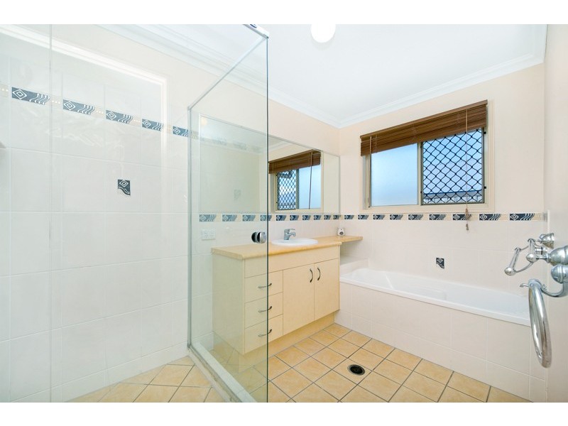 32 Yandina Place, Deception Bay QLD 4508