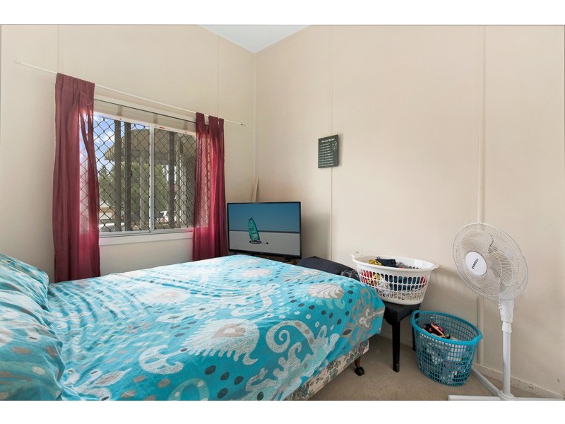 9 Weaber Street, Clontarf QLD 4019