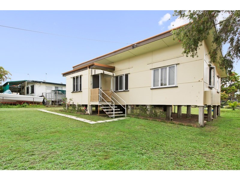 9 Weaber Street, Clontarf QLD 4019