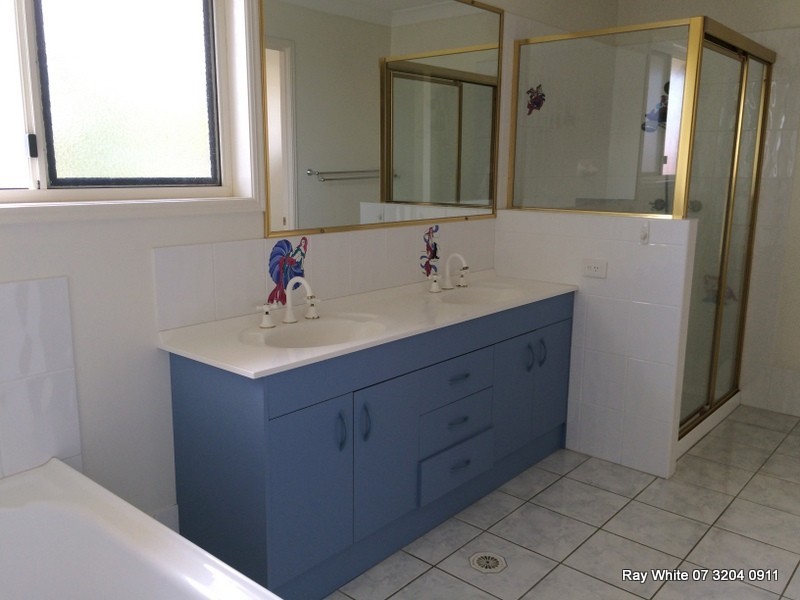 3 Sefton Court, North Lakes QLD 4509