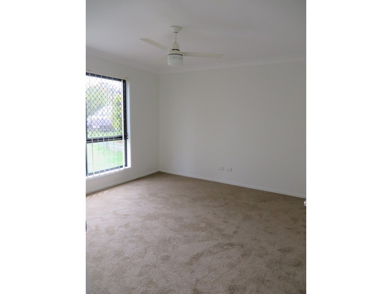 9 Adonis Court, Rothwell QLD 4022