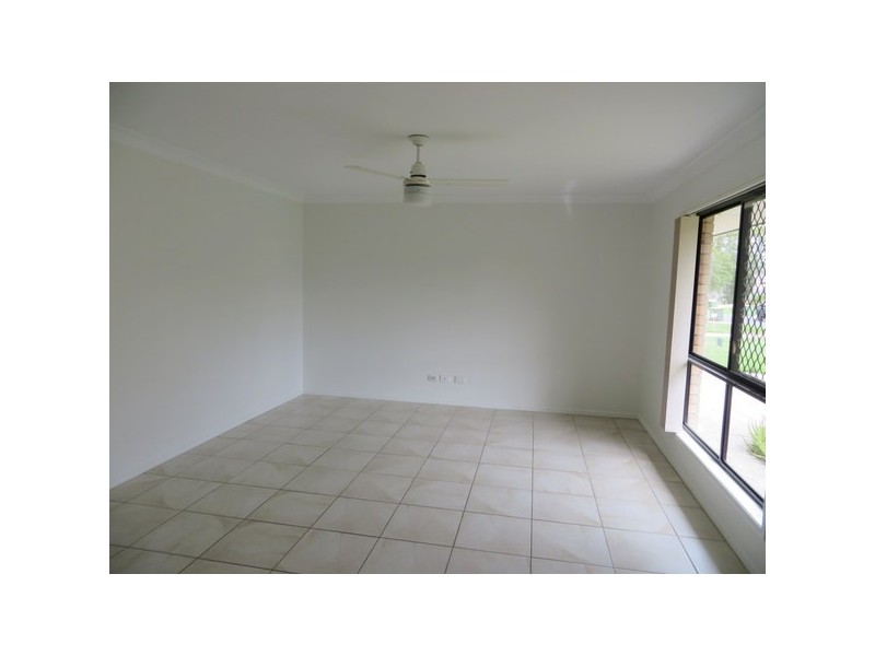 9 Adonis Court, Rothwell QLD 4022