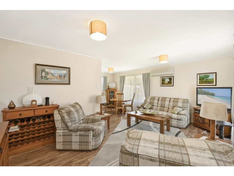 14 Simon Street, Deception Bay QLD 4508