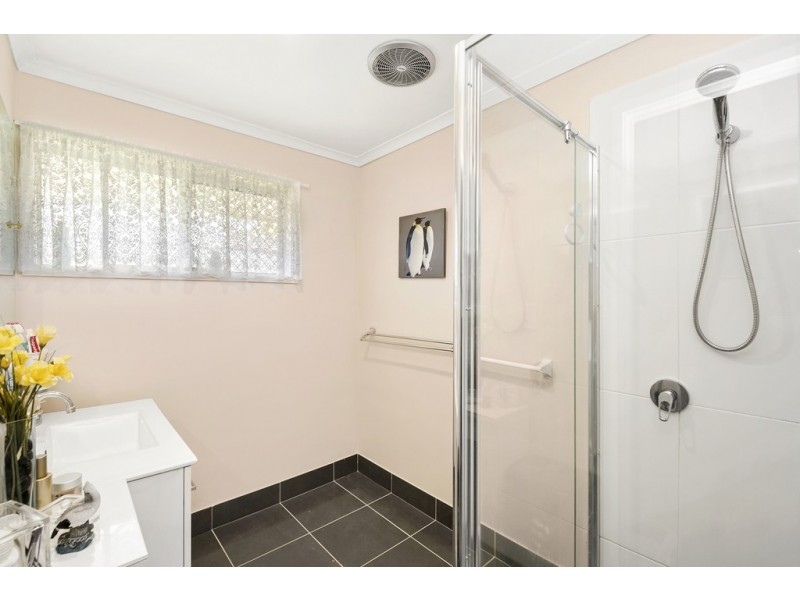 14 Simon Street, Deception Bay QLD 4508