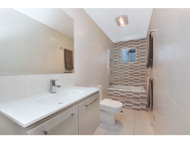 33 Alfred Street, Woody Point QLD 4019